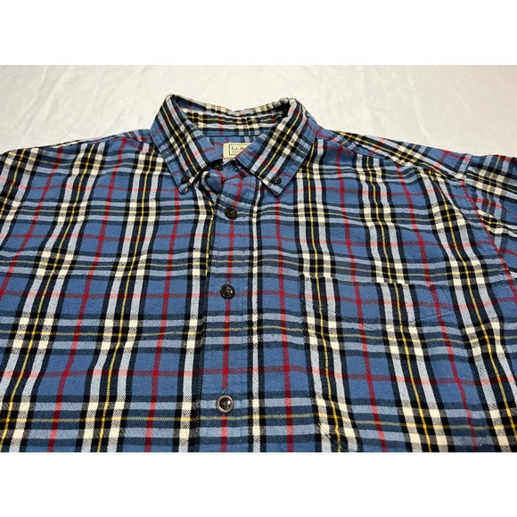 Men’s L.L. Bean flannel button up medium - Picture 2 of 3